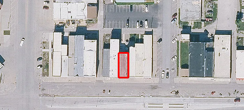 906 Iowa Ave