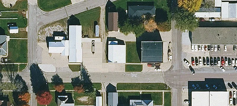 208 2nd St