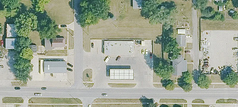 1421 Ct Ave