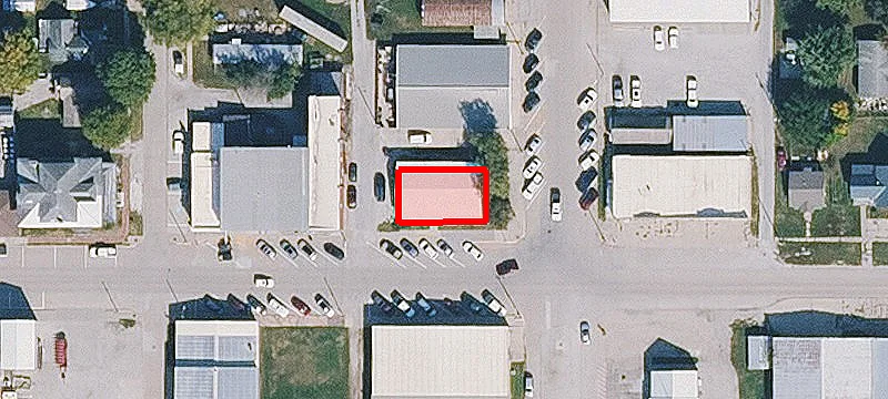 711 Morton Ave