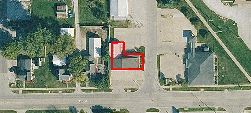 411 Main St