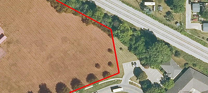 1525 Mall Dr