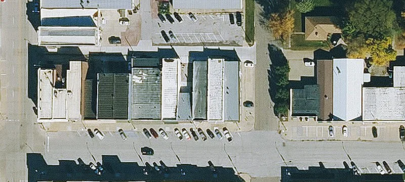 421 Main St
