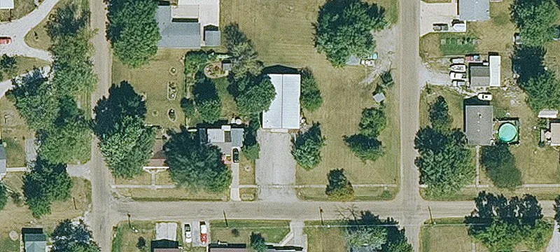 802 Poplar St