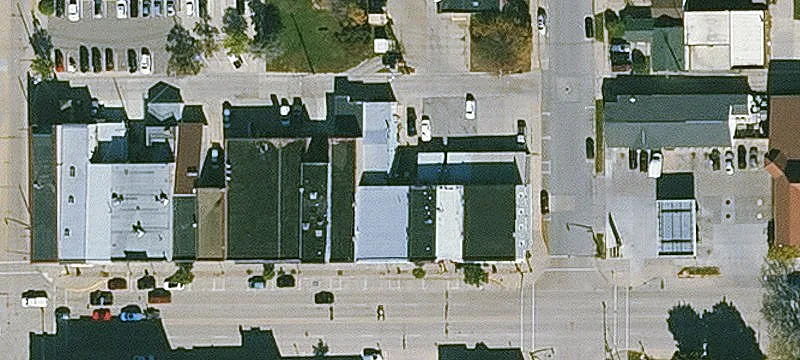 725 Main St