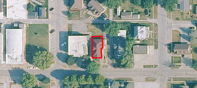 209 Benton E Ave