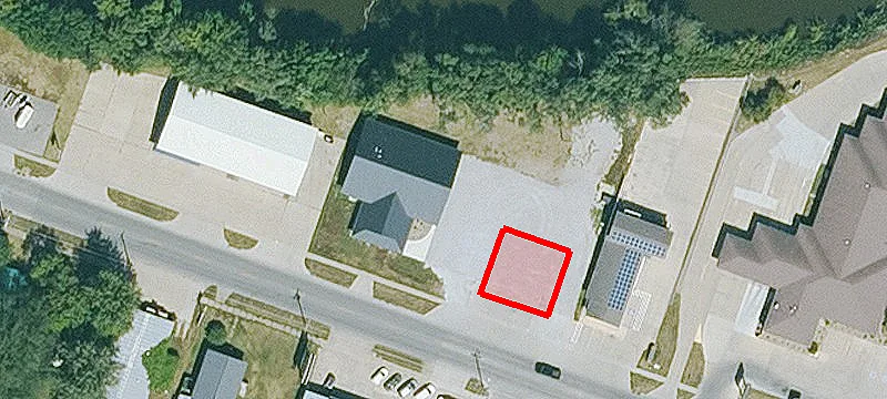 305 Richmond Ave