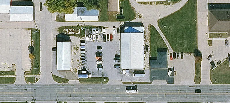 1421 Main St
