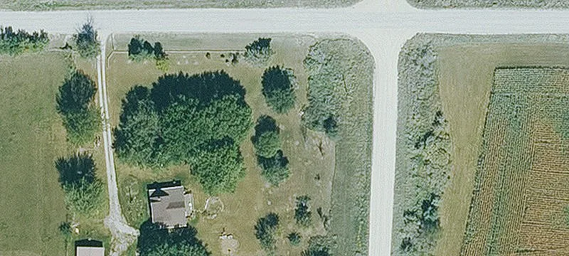 Bloomfield, IA 52537