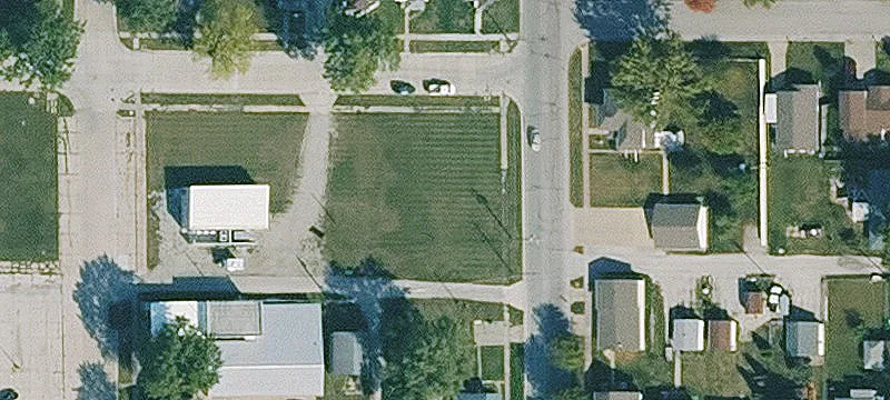 Lincoln St