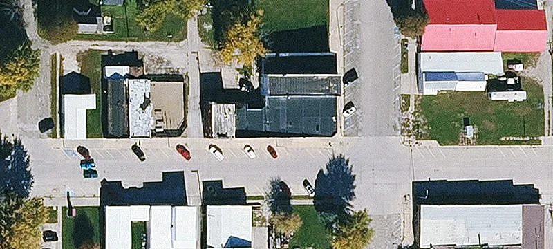 100 2nd St