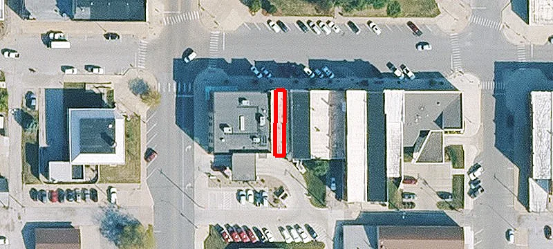 1075 Main St