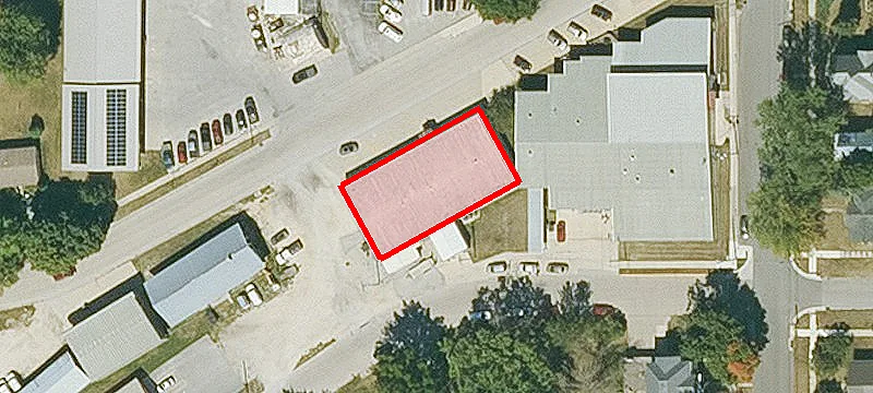 105 Railroad Ave