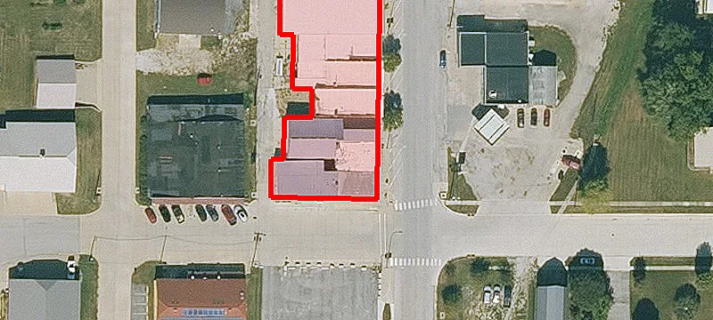 4124 Main St
