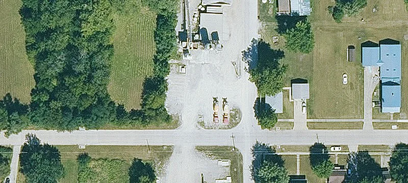 Bloomfield, IA 52537