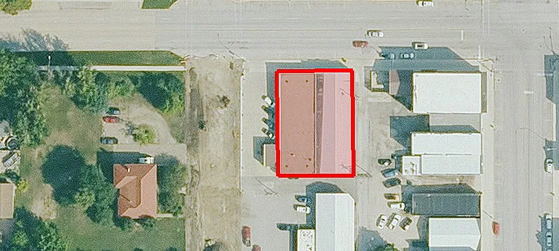 2216 Main St