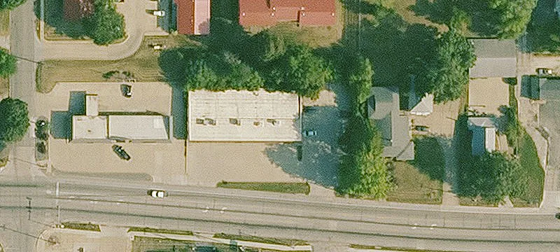 1211 A E Ave