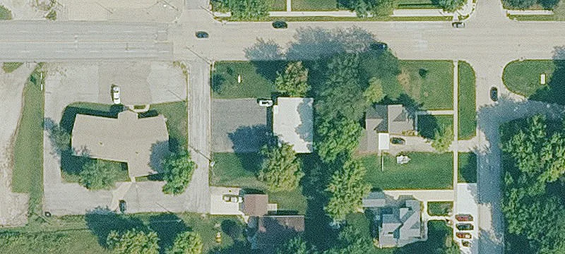 2904 Main St