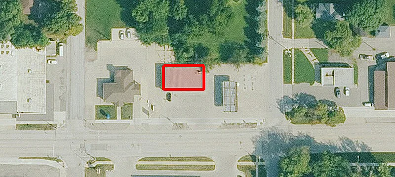 2401 Main St