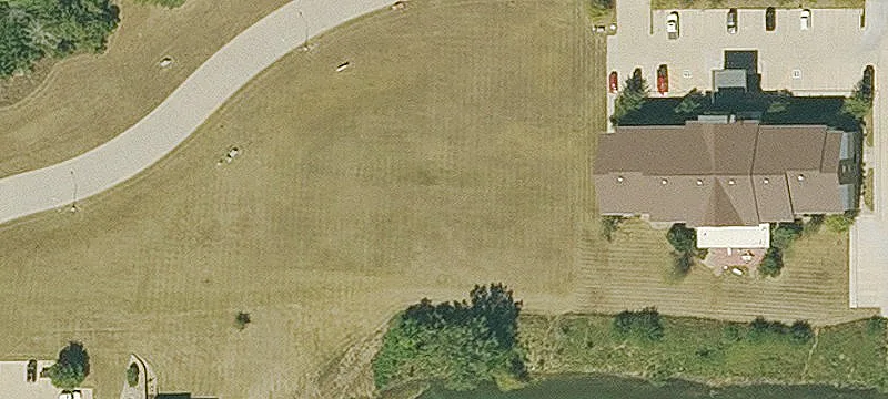 2200 Swan Lk Blvd