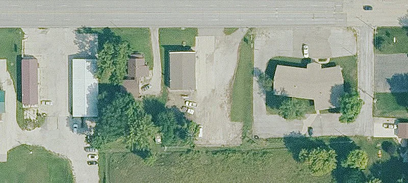 3008 Main St