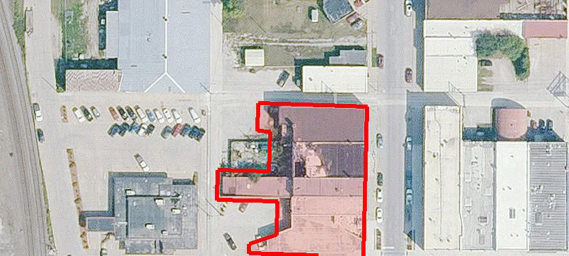 215 Main St