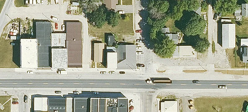 425 Main St