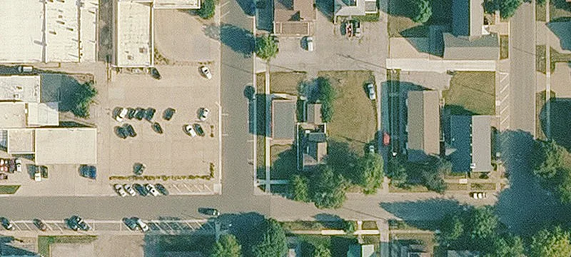 210 2nd St