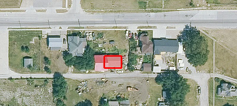 1608 Main St