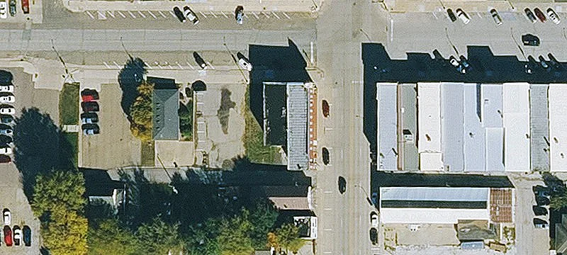 320 Main St