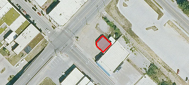 401 Main St
