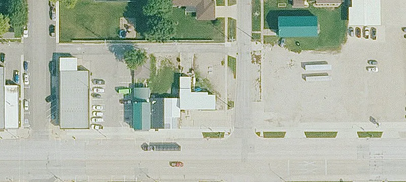 2001 Main St