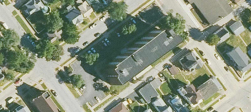 106 6th St