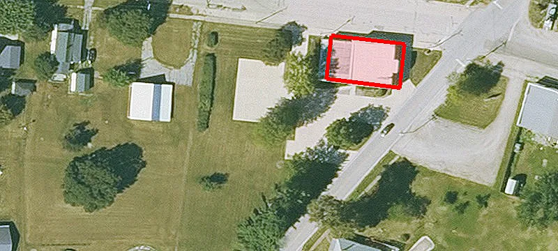 106 Maple Ave