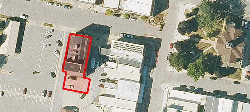 132 Elm St