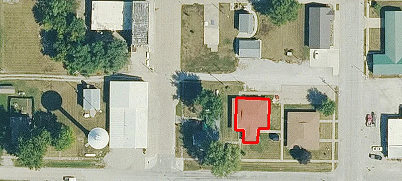 110 Maple St
