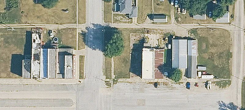 302 Main St