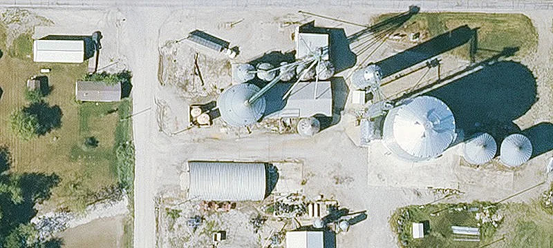 Bloomfield, IA 52537