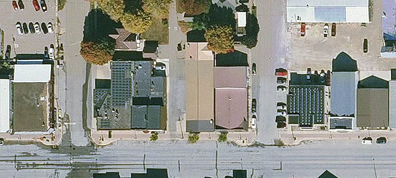 215 4th St