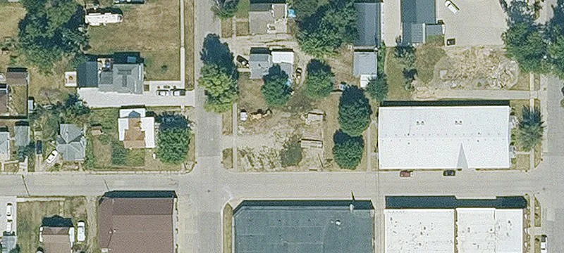 500 Siegel St