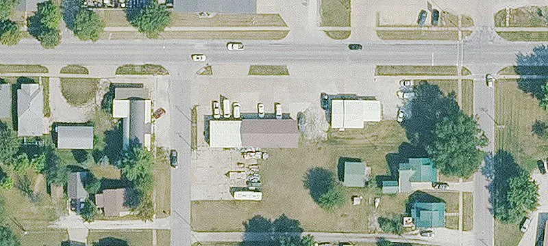 1320 Ct Ave