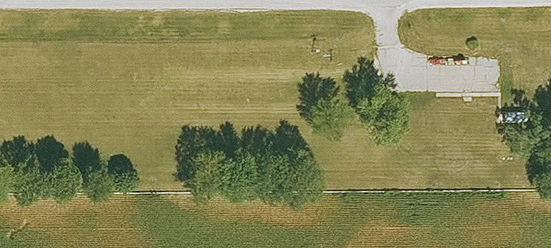 1635 Hwy 22nd E