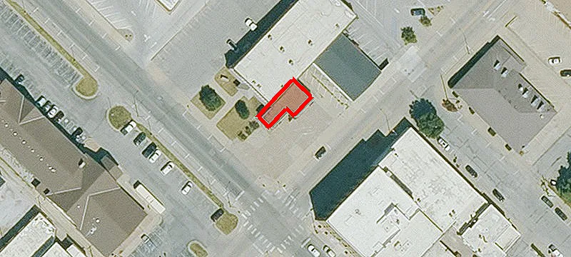 203 2nd St