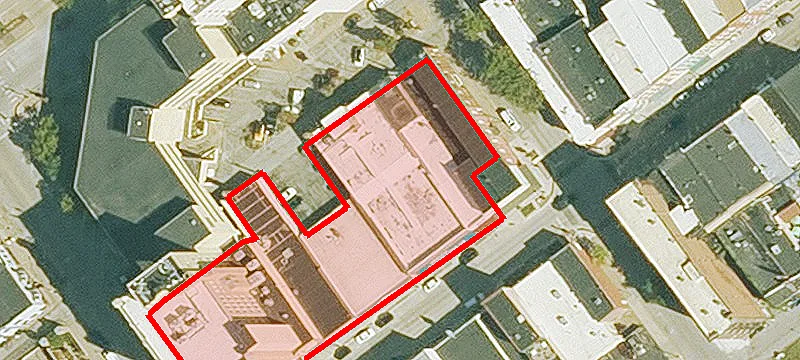 121 2nd St