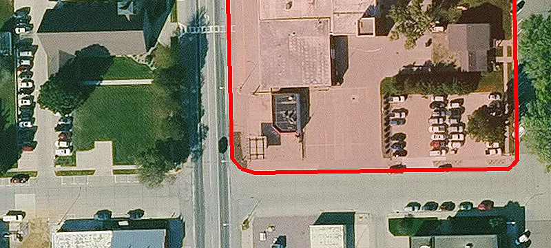 402 Main Ave