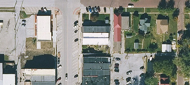 418 Main St