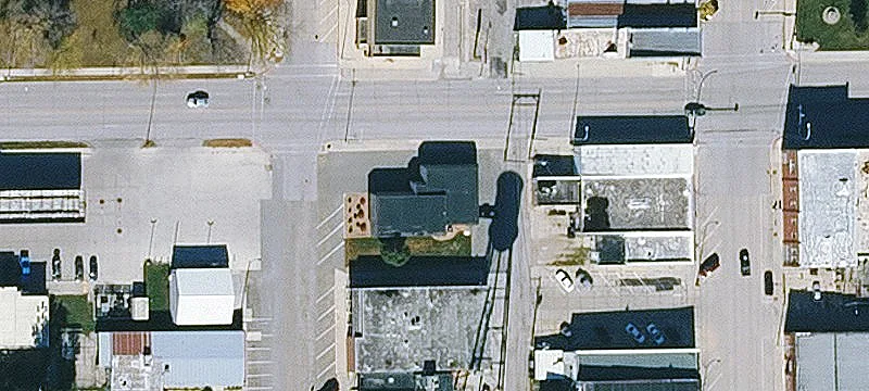 120 Central W Ave