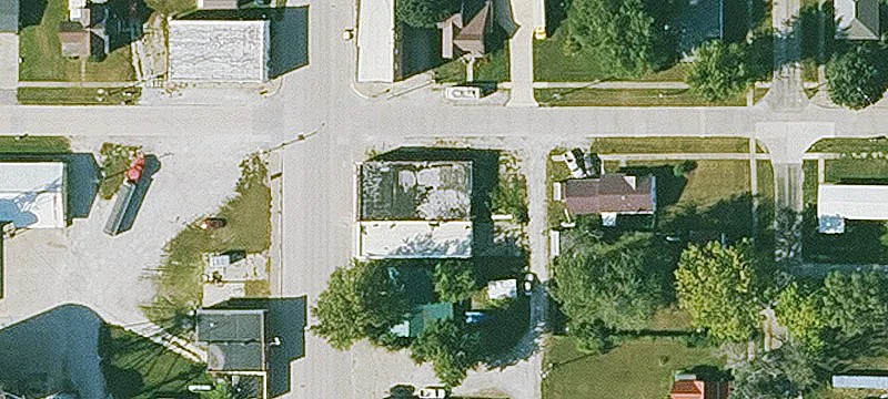 101 Irons St