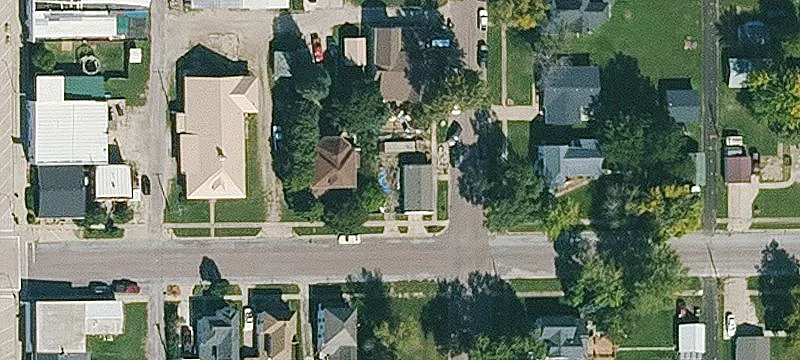 136 2nd St