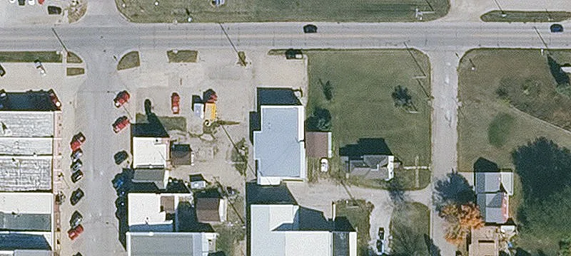 306 Grundy Ave